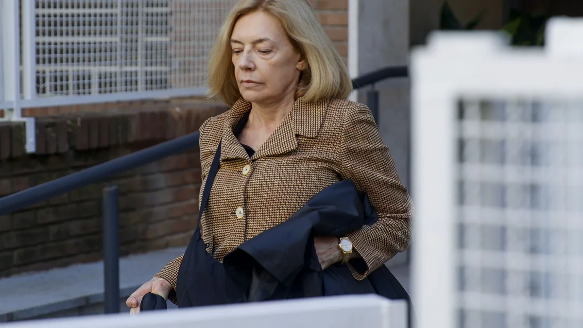Mónica Medina, expareja de Emilio Guitérrez Caba, rompe su silencio tras agredir con una botella de champán a una periodista