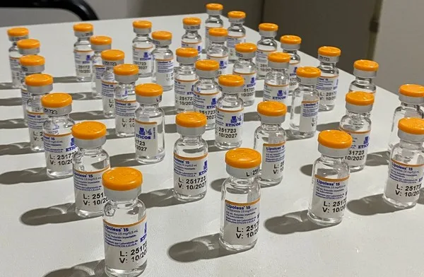 Venda de tirzepatida em pó na internet acende alerta por risco de infecção
