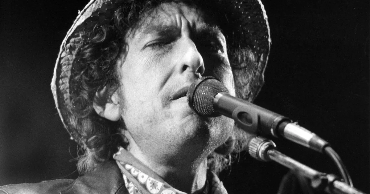 Bob Dylan, músico y premio Nobel: "Una persona tiene éxito si se levanta por la mañana y se acuesta por la noche y, en medio, hace lo que le gusta"