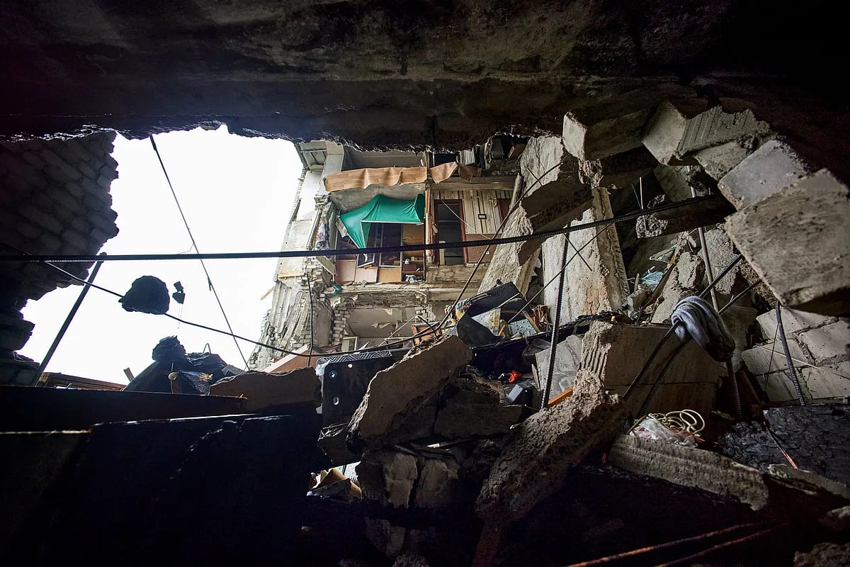 Ucrânia: Pelo menos onze mortos em novo ataque russo contra Kiev e arredores
