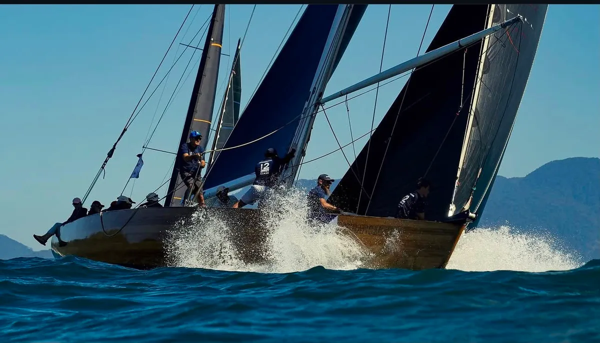 Atleta do Guarujá conquista título na 53ª Semana Internacional de Vela de Ilhabela