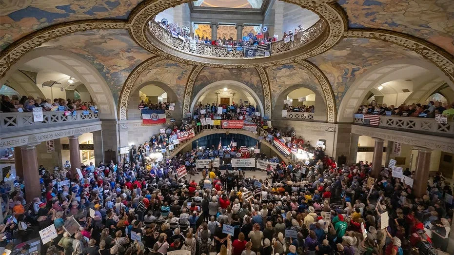 Federal appeals court orders Missouri to use congressional map rejected twice by Supreme Court