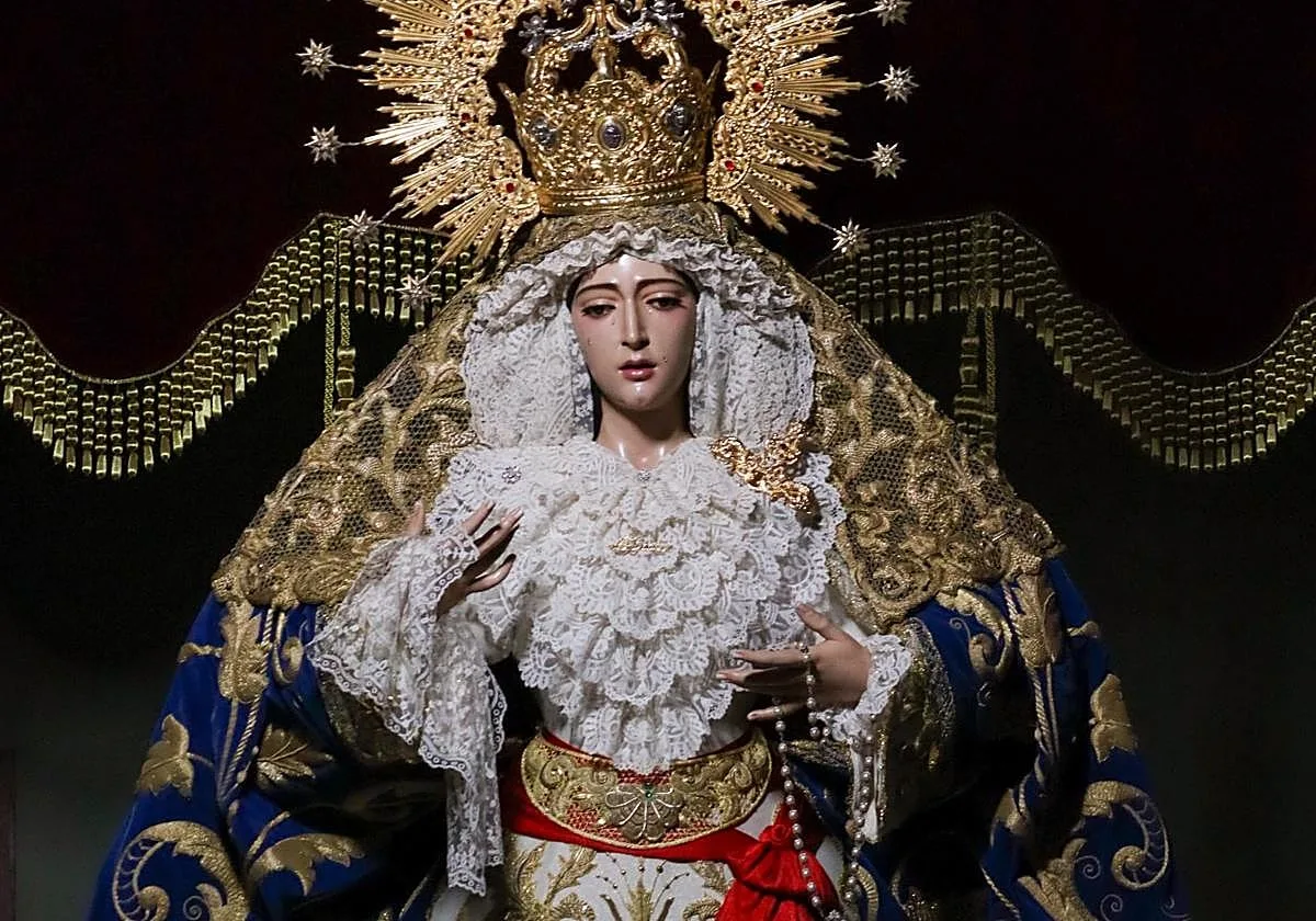 Padre Pío culmina el 25 aniversario de la parroquia con la procesión extraordinaria de la Virgen de la Divina Gracia