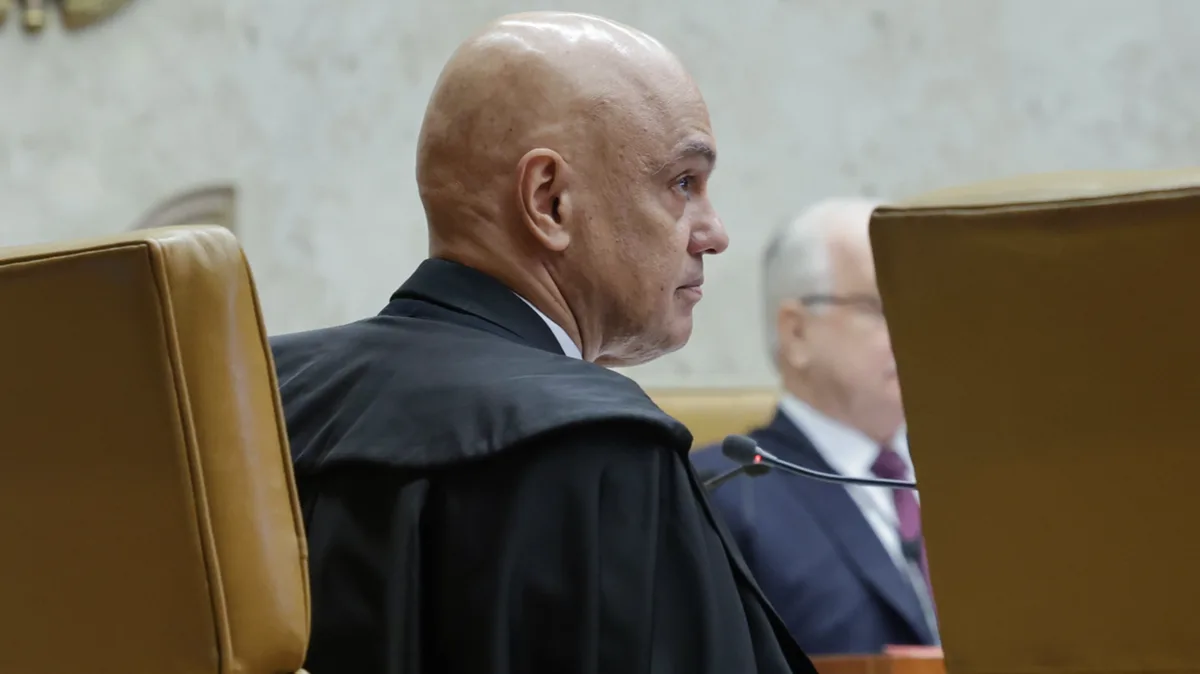 Moraes violou sigilo da fonte para investigar crimes que dão até 2 anos de detenção cada