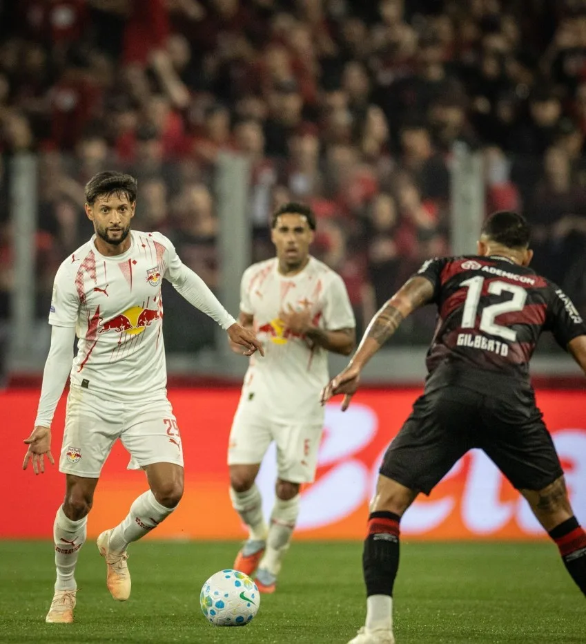 Athletico pressiona, mas fica no empate com Bragantino pelo Brasileirão