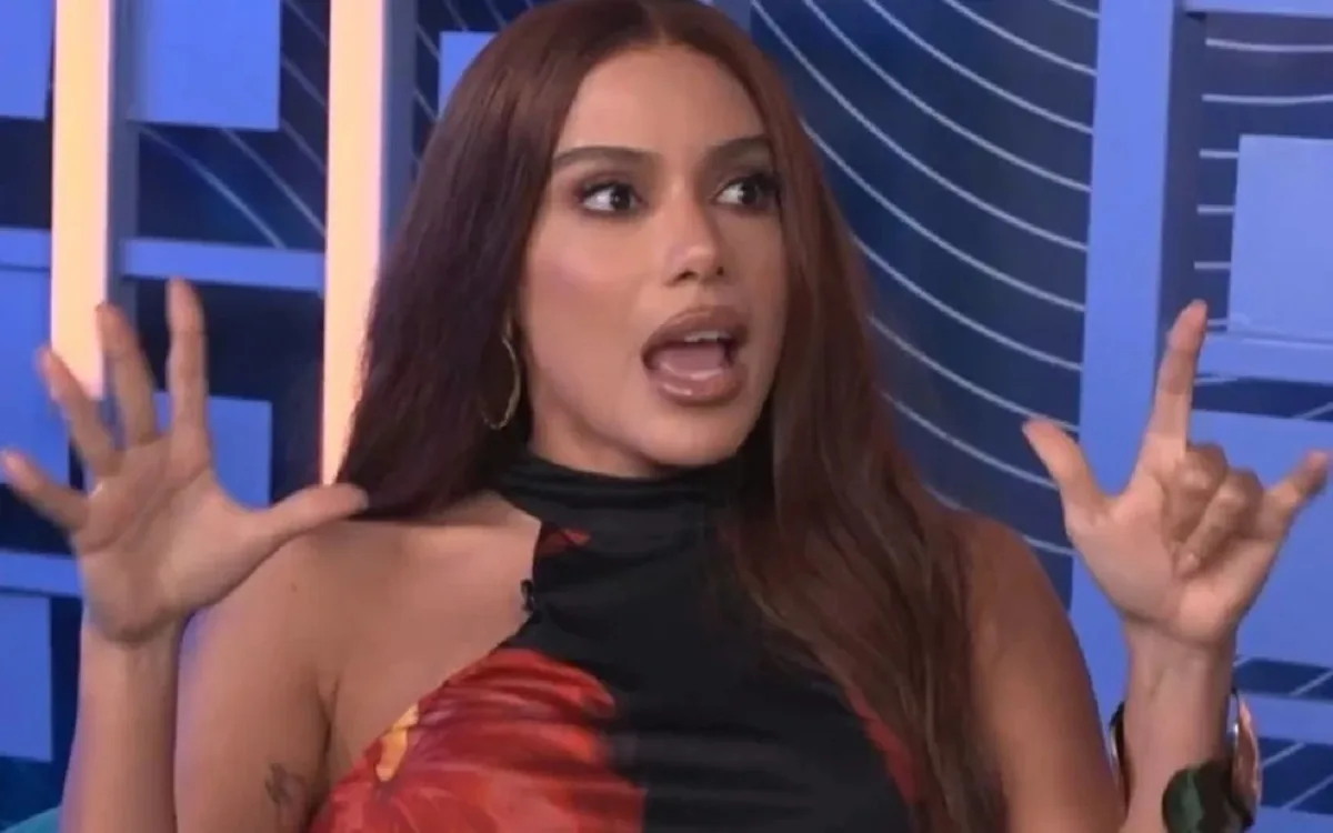 Fã entra na Justiça contra Anitta por causa de ingressos dos Ensaios