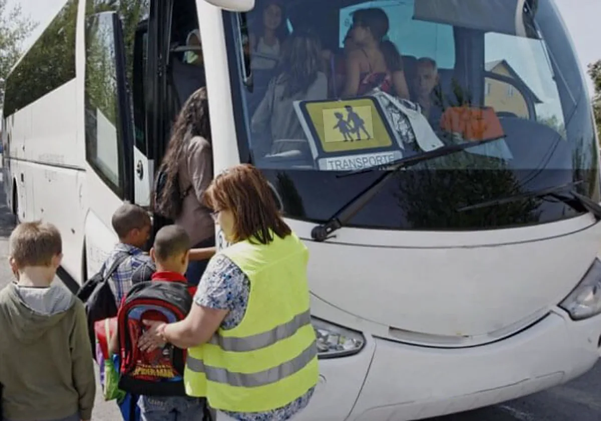 Educación y la patronal del transporte pactan restablecer el servicio de transporte escolar en la provincia de Jaén