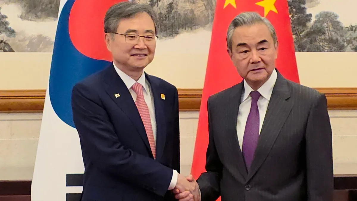 Wang in Südkorea: Trump schimpft, China nähert sich an