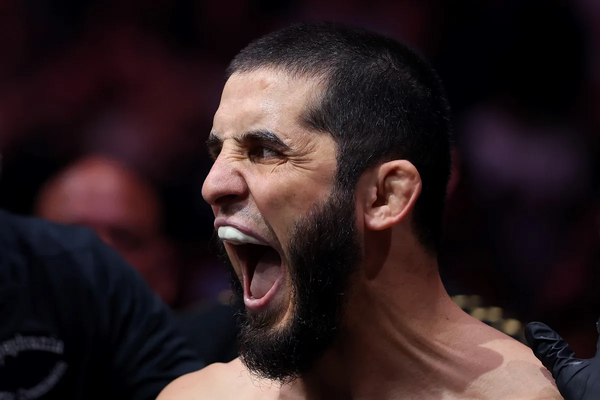 UFC 330: Makhachev e Mackenzie Dern vencem e mantêm os cinturões