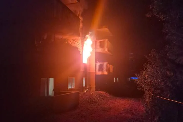 2 dead, about 50 people displaced after suspicious fire breaks out at Duncan apartment