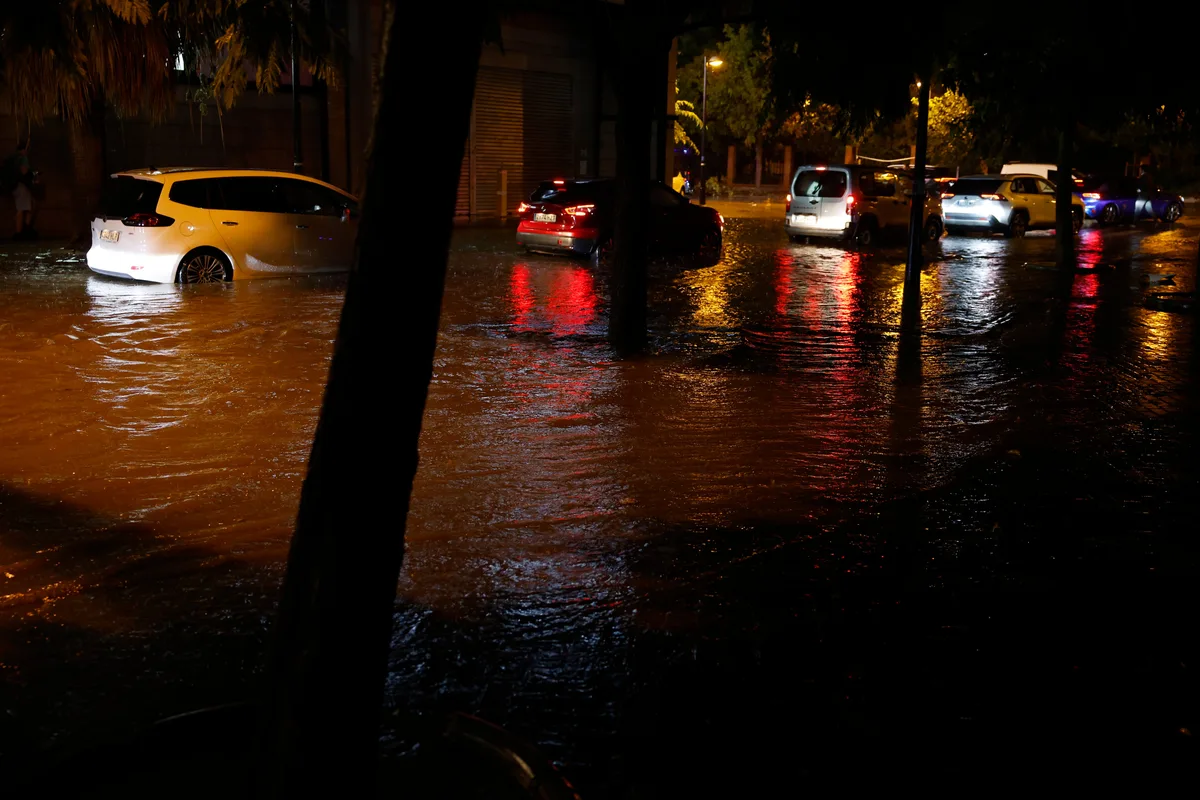 Una mujer desaparecida que habría sido arrastrada por el agua tras la Es-Alert en Olivella (Barcelona)