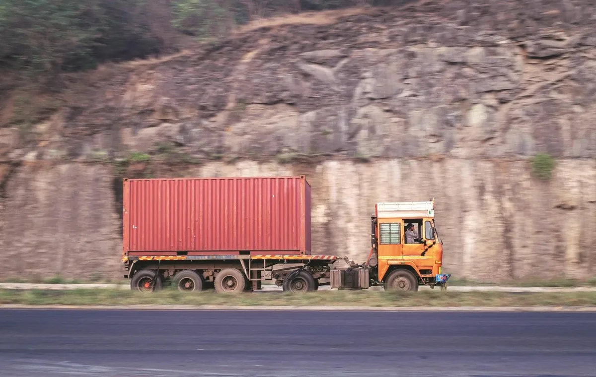 Fuel-efficiency tool for trucks may be ready by Dec, launch likely in Feb