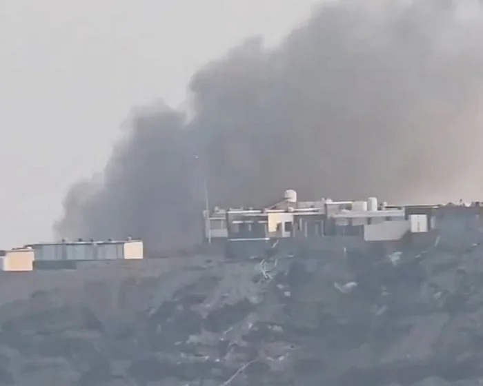 Houthi missiles strike Saudi-led forces HQ at presidential palace in Aden