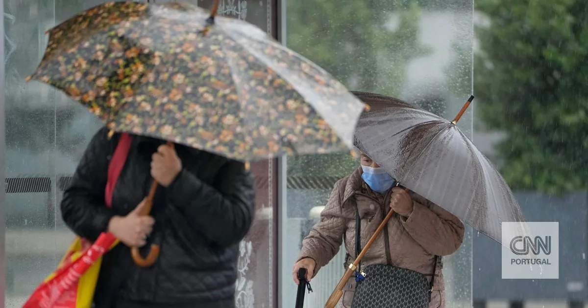 Há 14 distritos em aviso amarelo por risco de chuva e trovoada