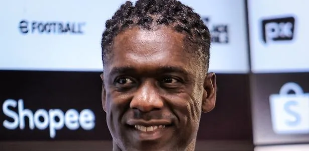 Primeiro dia de Seedorf no Corinthians tem dois treinos e trabaho lúdico