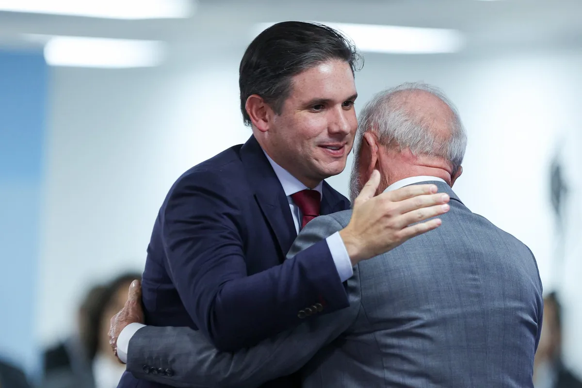 Motta frustra governo e diz que só votará pautas "consensuais" nesta semana