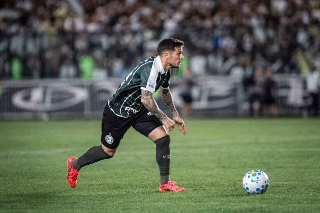 Chermont é vendido pelo Santos e Coritiba recebe R$ 1,8 milhão