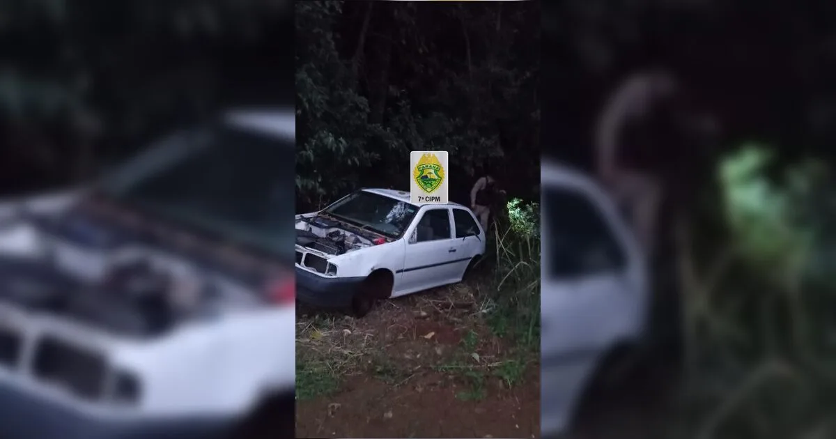 Carro furtado em Apucarana é localizado depenado em Arapongas