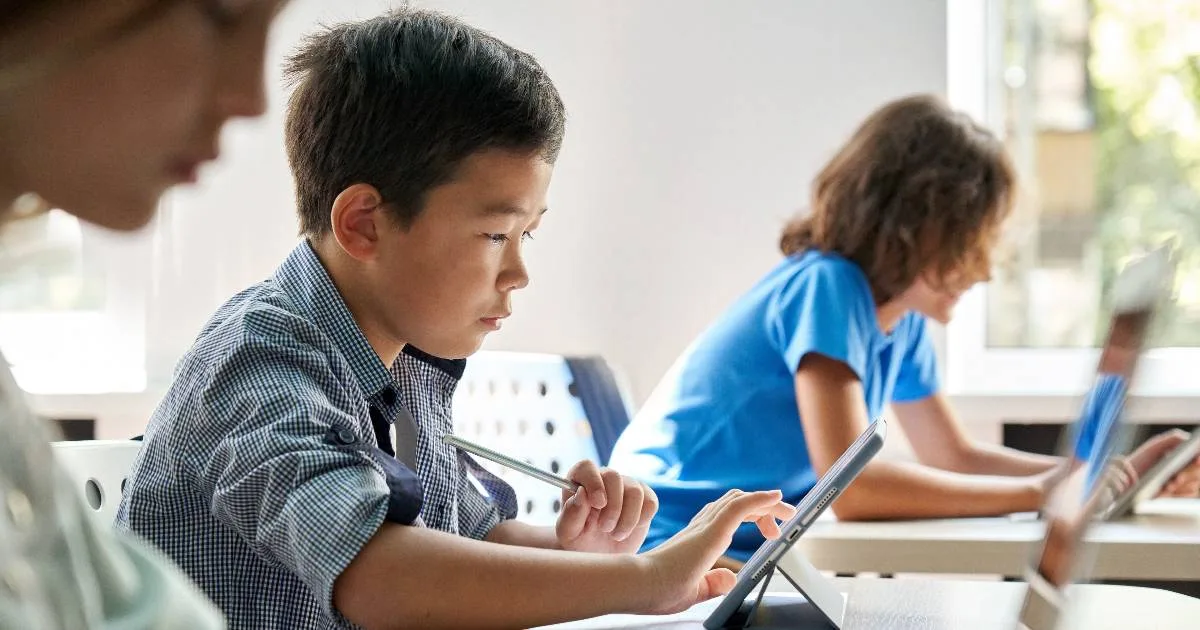 CNE aprova diretrizes para uso de IA na educação brasileira