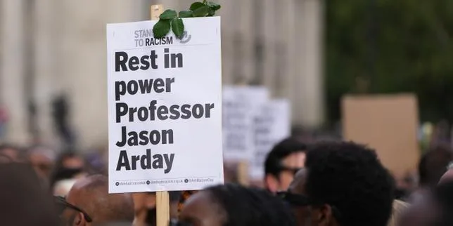 Mort de Jason Arday, plus jeune professeur noir de Cambridge, accusé de plagiat : une enquête médico-légale ouverte