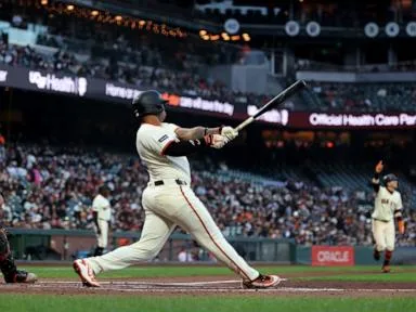 Rafael Devers hits three-run homer to highlight Giants' 5-0 win over Reds, San Francisco ends skid