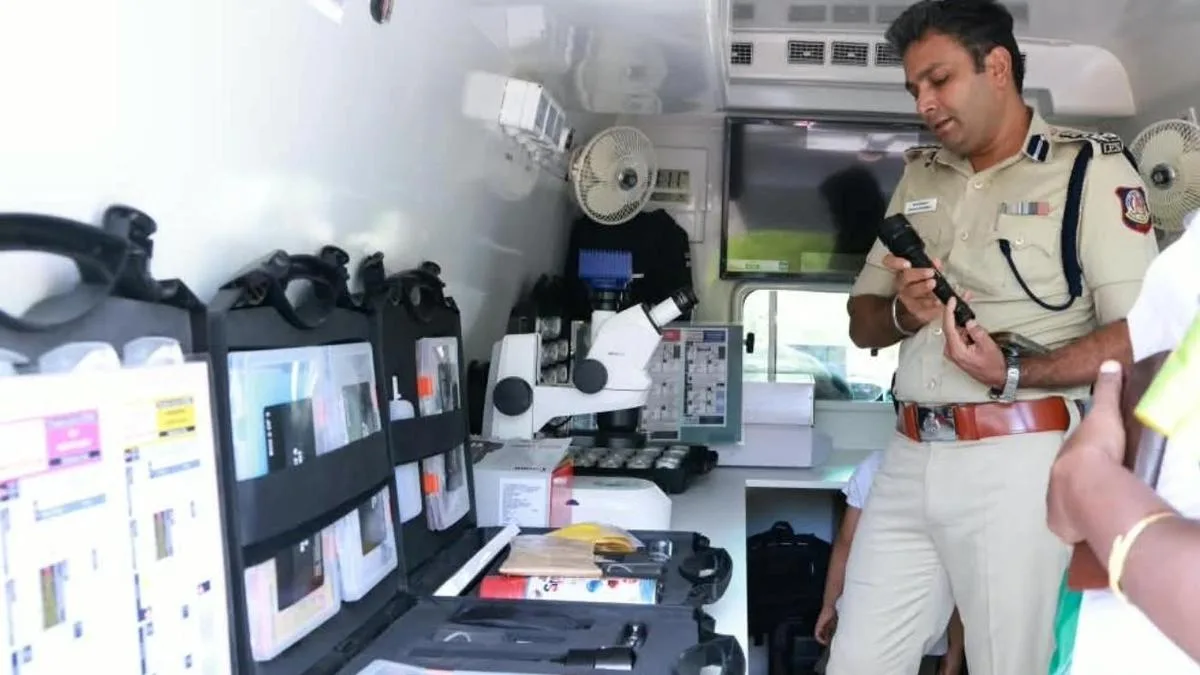 Tirunelveli City Police get Mobile Forensic Science Laboratory