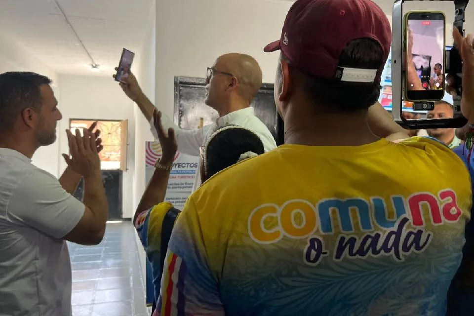Consulta comunal arranca con cuentas pendientes por obras pasadas