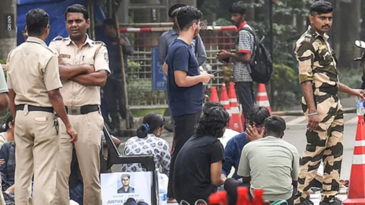 IIT-Bombay student suicide case: Institute apologises over earlier remarks; student affairs dean suspended