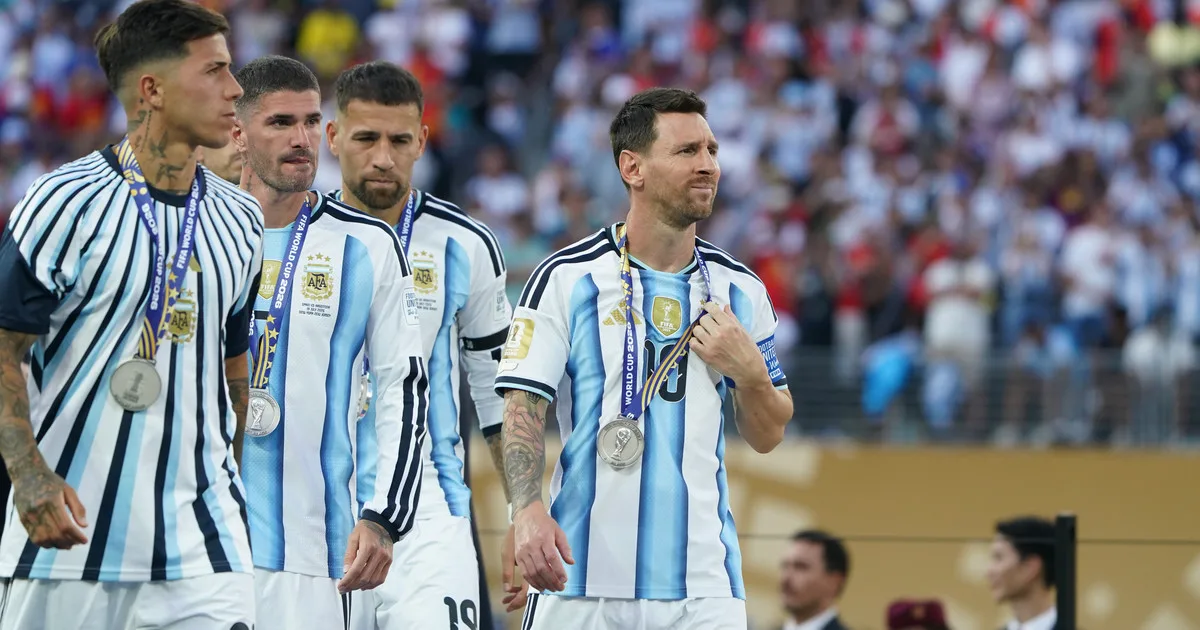 Lionel Messi se retiró de la Selección Argentina: los mensajes de sus compañeros en la Scaloneta, Di María y otros históricos