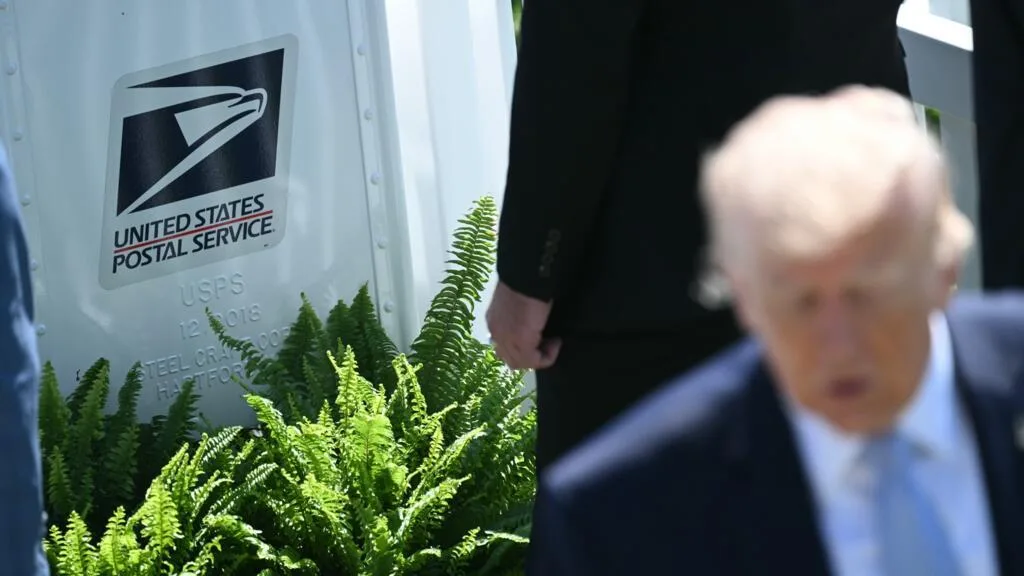 La Cour suprême contrecarre les plans de Donald Trump sur le vote par correspondance