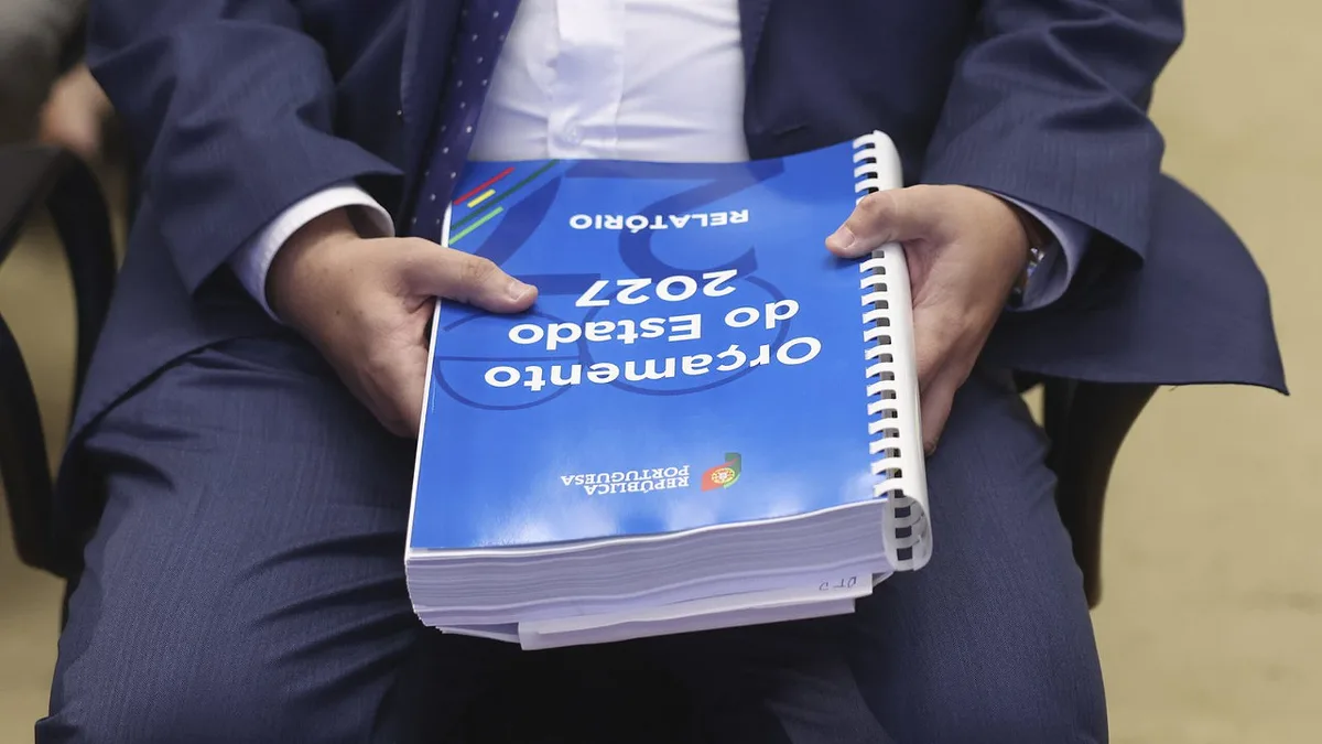 OE2027: Salários e pensões sobem, IRS desce. Mas chega para compensar o custo de vida?