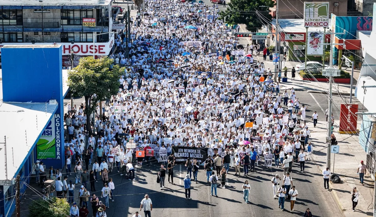 “Ya hemos sufrido demasiado”: marchan en Culiacán para exigir paz y seguridad a 2 años del inicio de la guerra del Cártel de Sinaloa