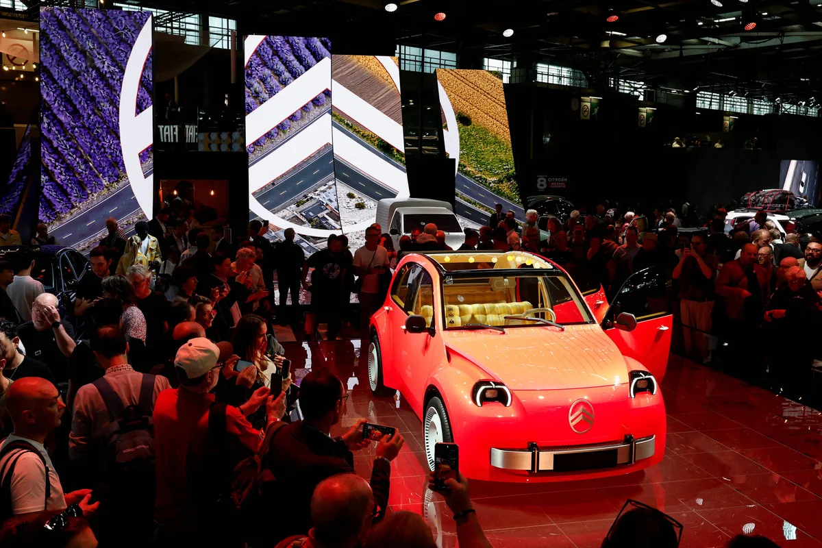Salão do Automóvel de Paris amplia disputa no segmento de carros elétricos na Europa
