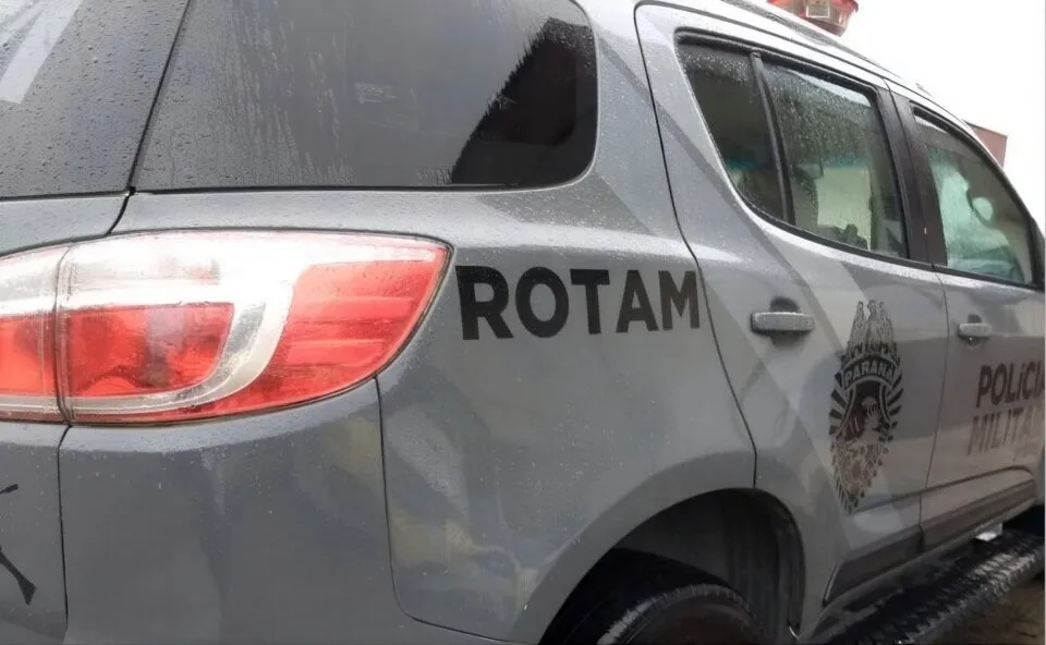 Homem morre após confronto com a ROTAM durante operação contra suspeitos de tráfico no Paraná; duas mulheres foram presas