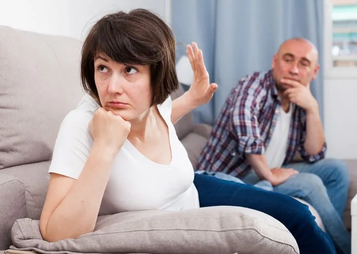 Por qué a muchas personas les cuesta aceptar elogios o halagos, según la psicología