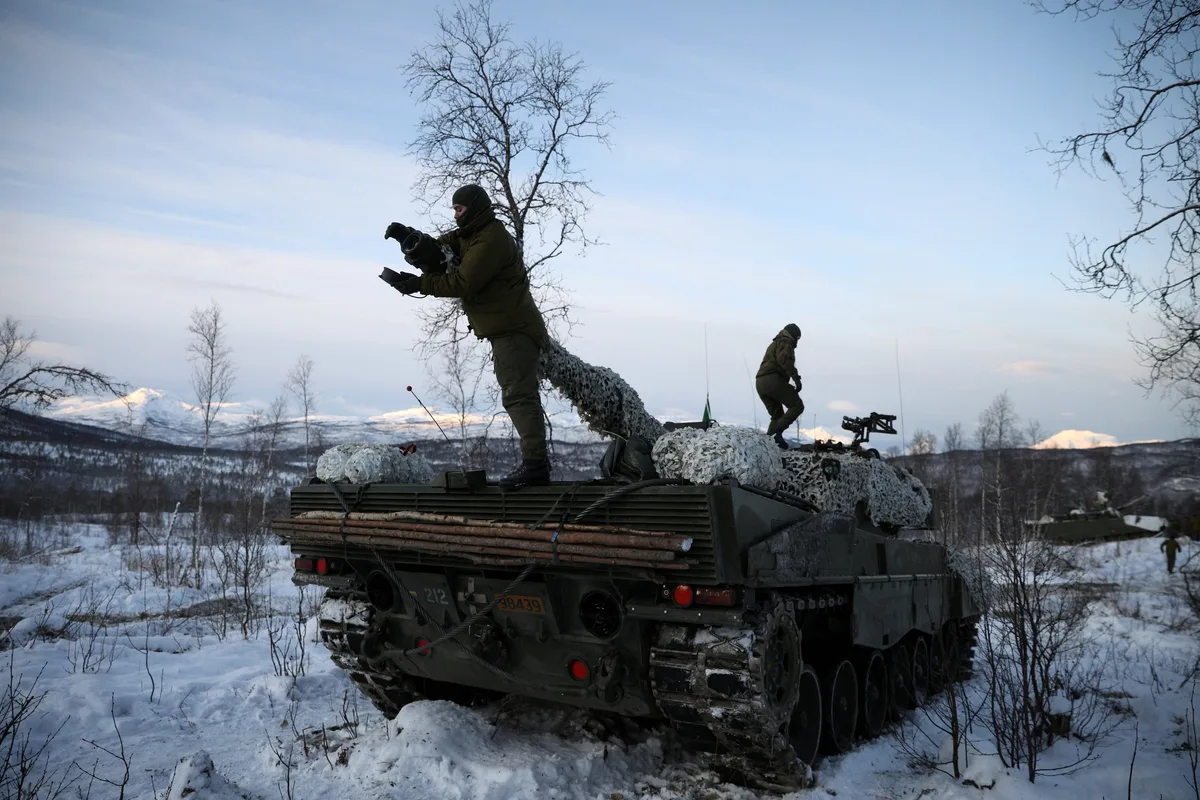 Noruega reforzó su presencia militar en el Ártico: “Responderemos a cada amenaza y ataque contra la OTAN”