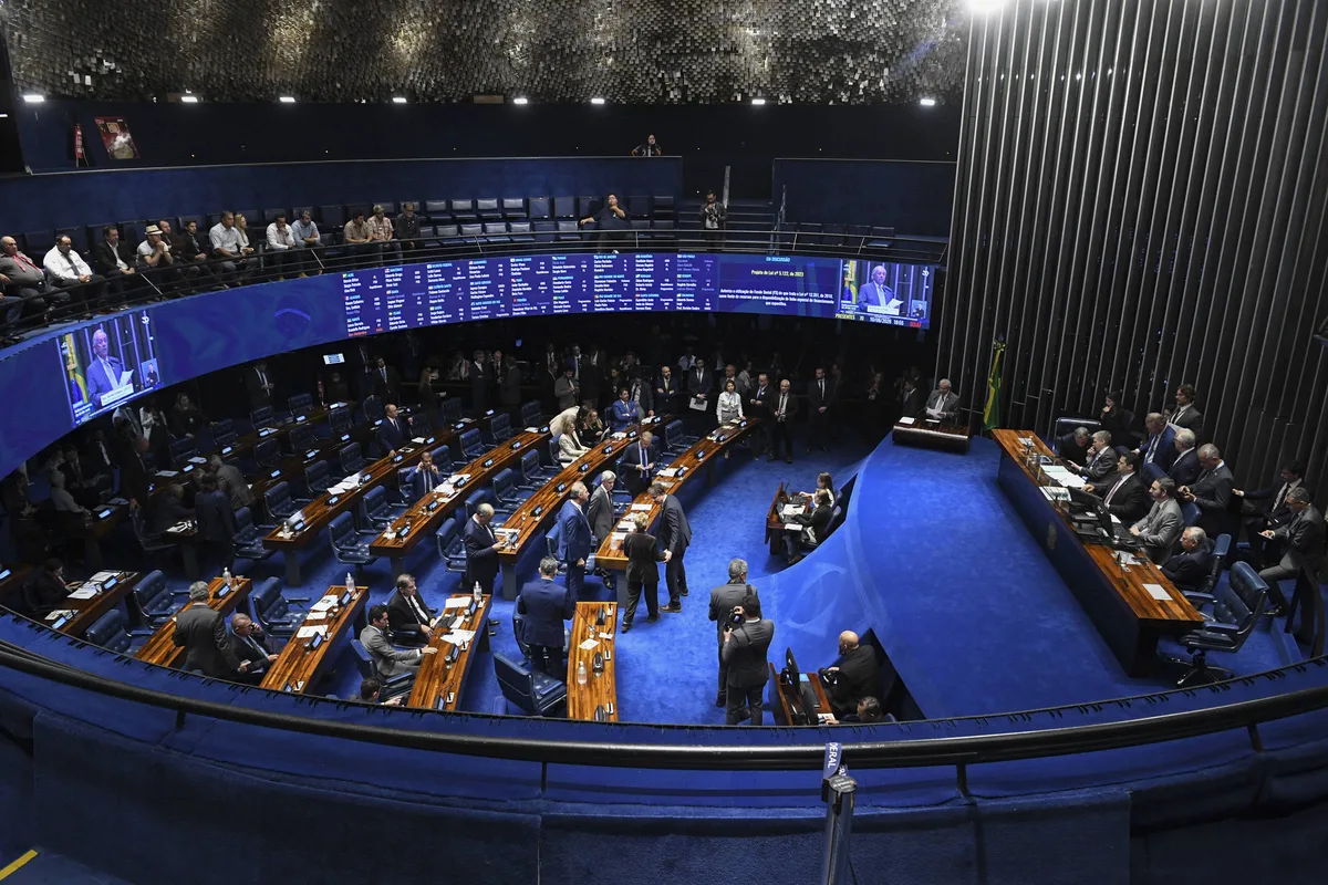 Senado aprova incentivo a fertilizantes, e renúncia fiscal fica para jabuti na Câmara