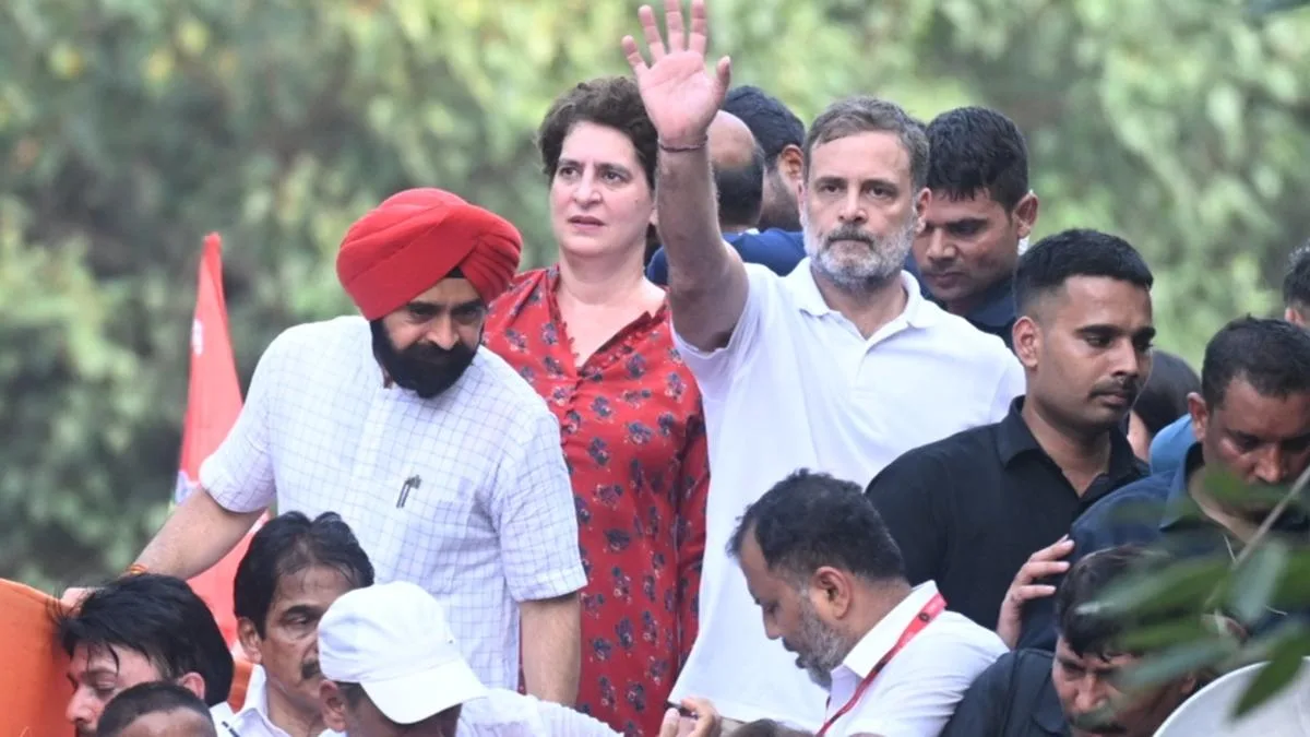Rahul Gandhi, opposition leaders move SC seeking independent panel to probe SIR, decision-making