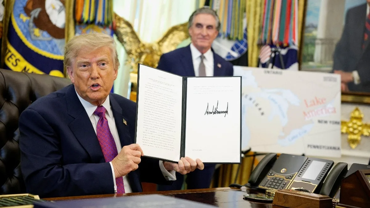 Trump renames Lake Ontario as Lake America amid Canada trade row