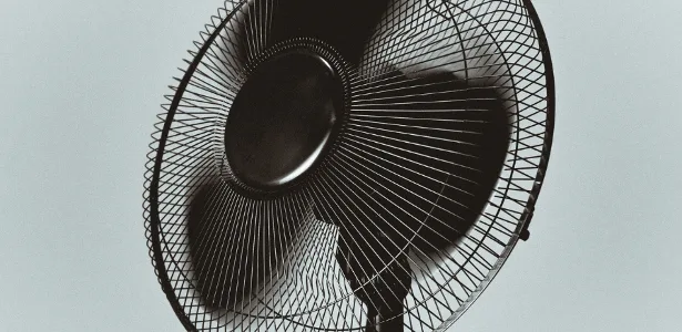 Ventilador com poeira? Veja como higienizar o aparelho com segurança