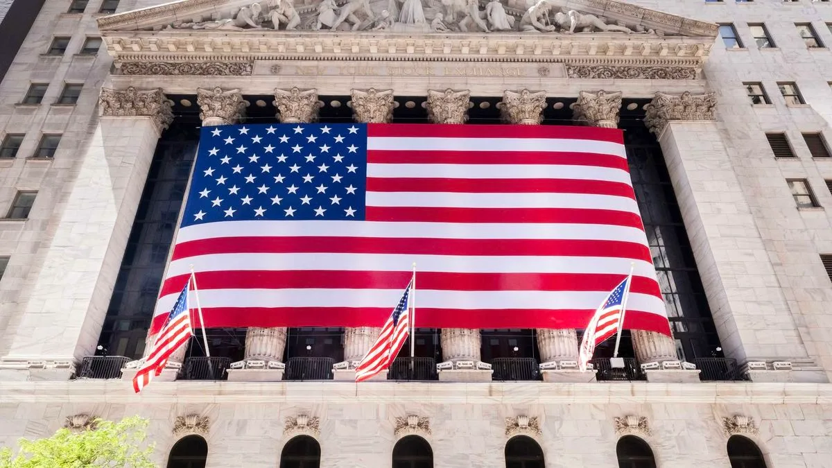 Wall Street: bajan la inflación, las ventas y las chances de una suba de tasas de la Fed y el rally suma récords