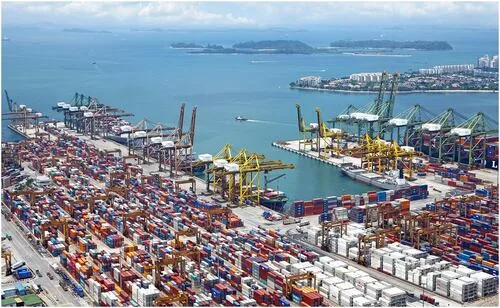 Comercio mundial sufre las "mayores perturbaciones" de su historia: OMC; advierte grandes costos de política comercial unilateral
