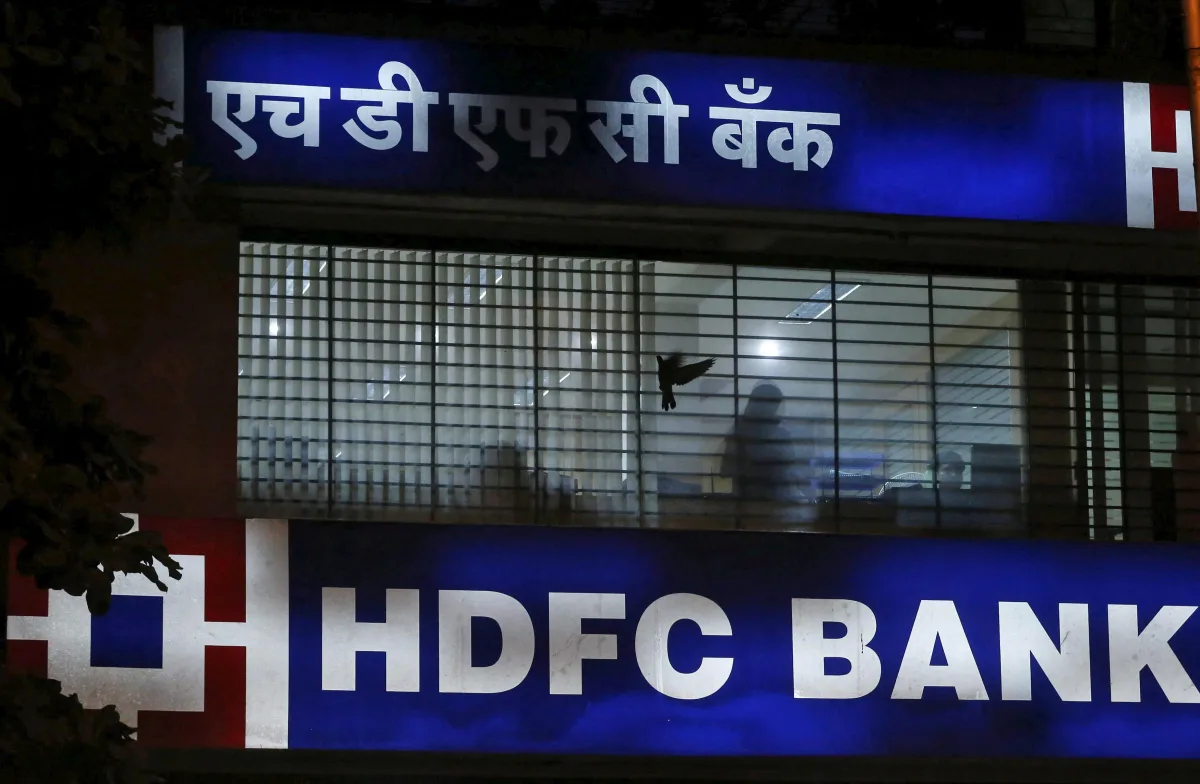 HDFC Bank likely to name deputy MD Kaizad Bharucha, outsider for CEO