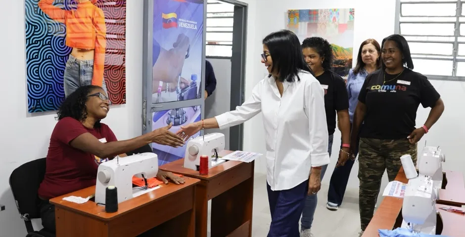 Lo que dijo Delcy Rodríguez sobre el ‘hambre cero’ en el país tras su regreso de Roma