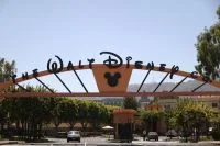 Disney surpreende com resultados e ações sobem após balanço