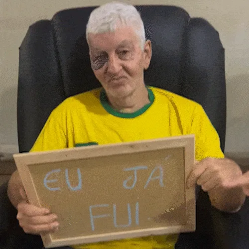 De oleiro a detetive, idosos revelam profissões e vídeo bate 12 milhões