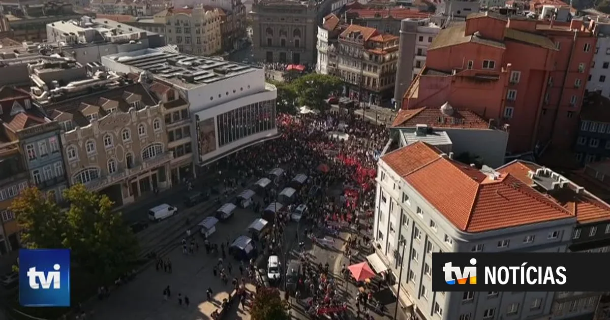 "Povo revoltado" sai à rua em protesto contra o aumento do custo de vida: "Este governo só quer governar a classe alta"