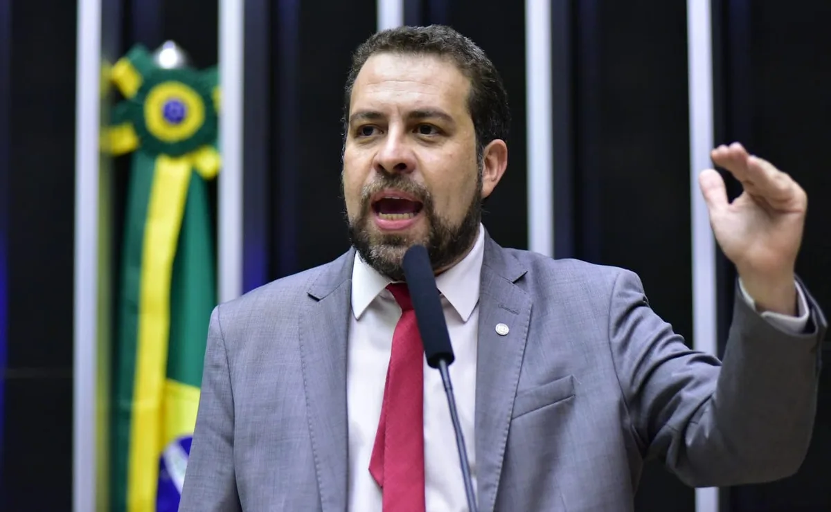 Boulos comenta discussão com Pavanato em aeroporto: “moleque leite com pêra”