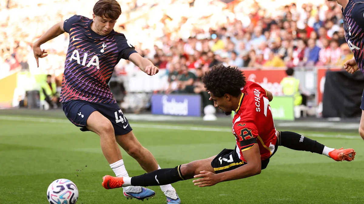 Kritik nach Tottenham-Pleite - Darf Moore jetzt endlich nach Köln?