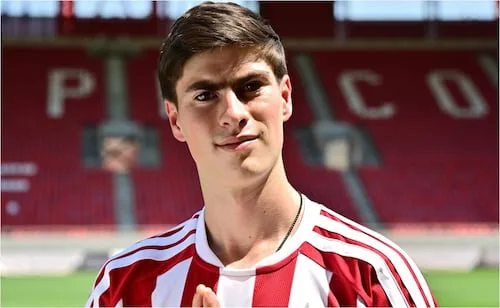 Olympiacos revela el número que usará Armando 'Hormiga' González